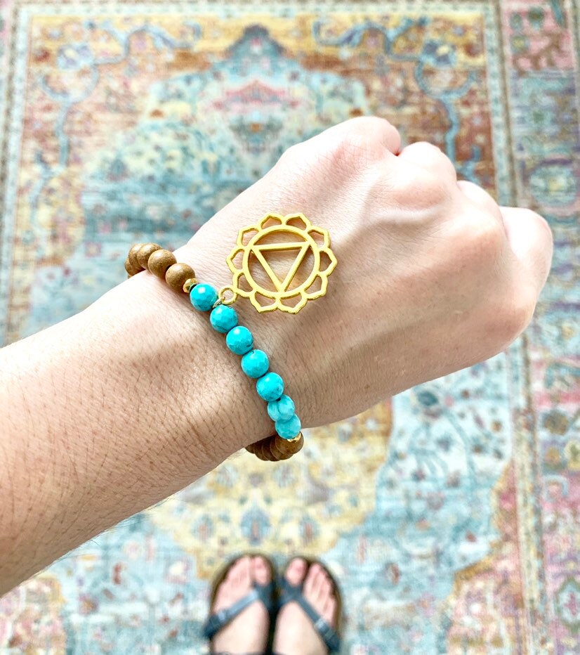 Throat Chakra Balancing Bracelet, Magnesite and Sandalwood