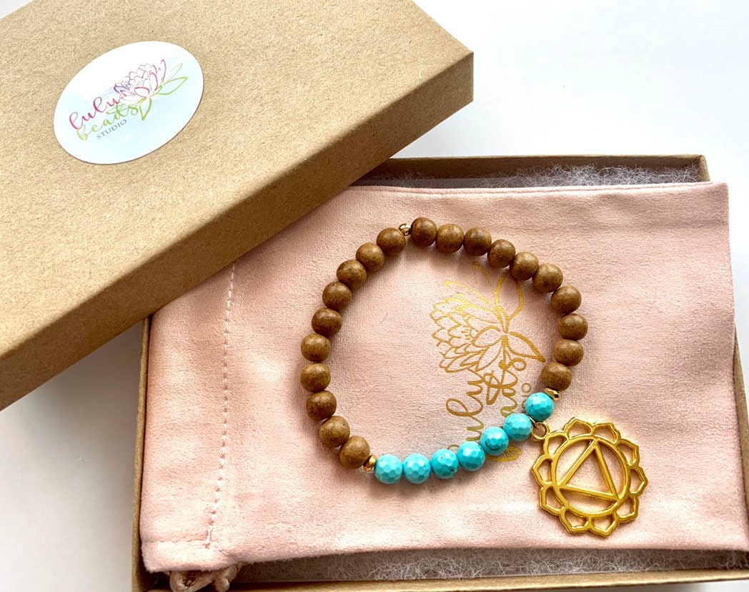 Throat Chakra Balancing Bracelet, Magnesite and Sandalwood