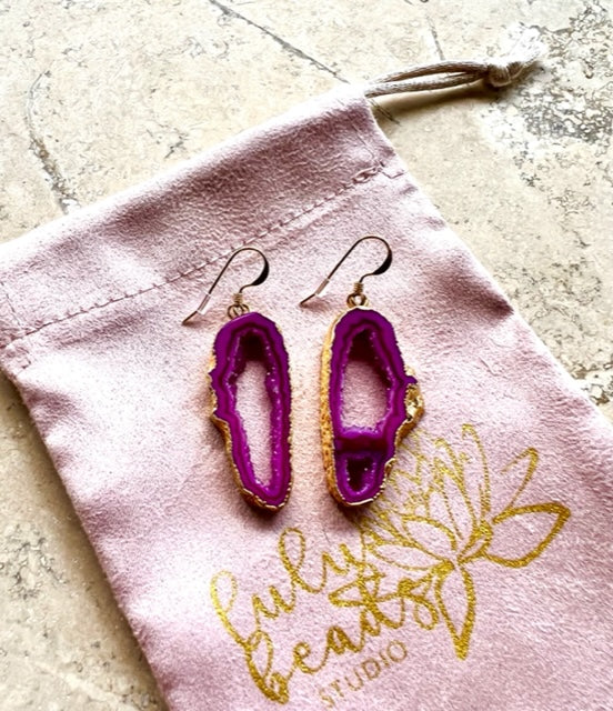 Fuchsia pink agate slice earrings with gold plated edges